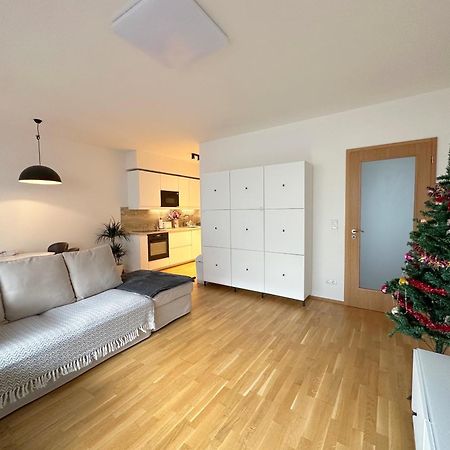 Apartment With Free Parking In Prag Dış mekan fotoğraf