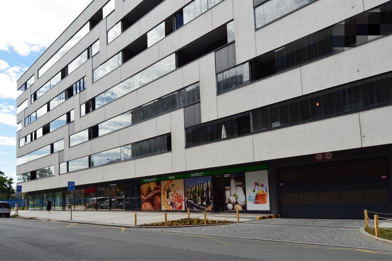 Apartment With Free Parking In Prag Dış mekan fotoğraf