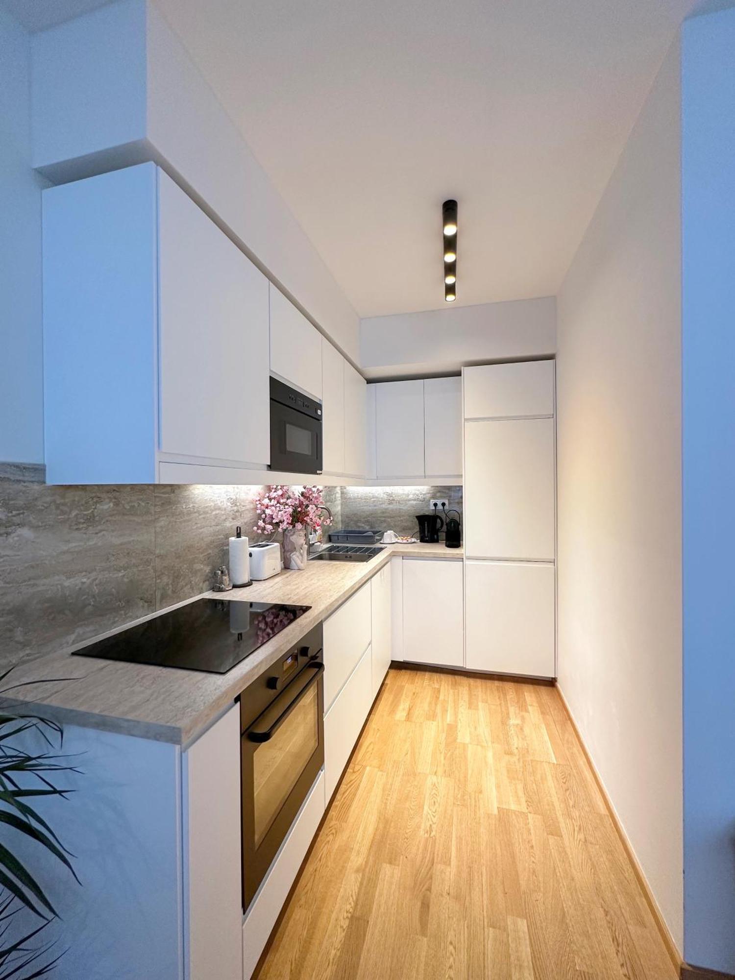 Apartment With Free Parking In Prag Dış mekan fotoğraf